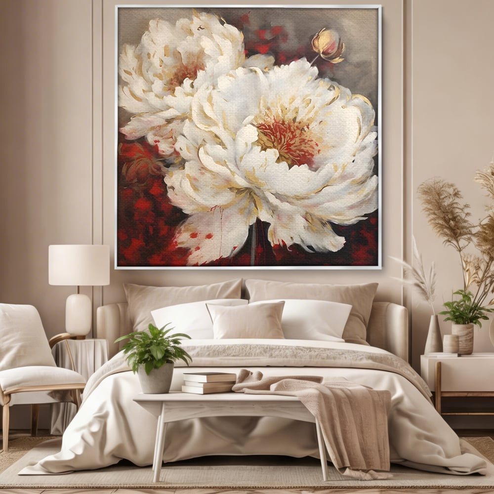Tablou canvas cu tablou canvas cu bujori albi, in rama de aluminiu argintiu, pe perete intr-un dormitor